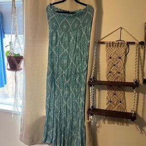 Maurice’s strapless Maxi Dress